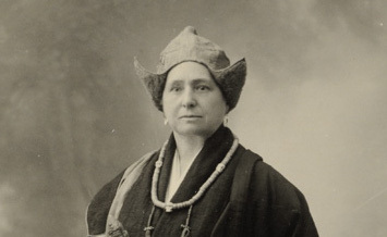 Alexandra David-Néel in tibetischer Kleidung